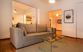 Elegant, Spacious & Minimalist Aptm W/Balcony